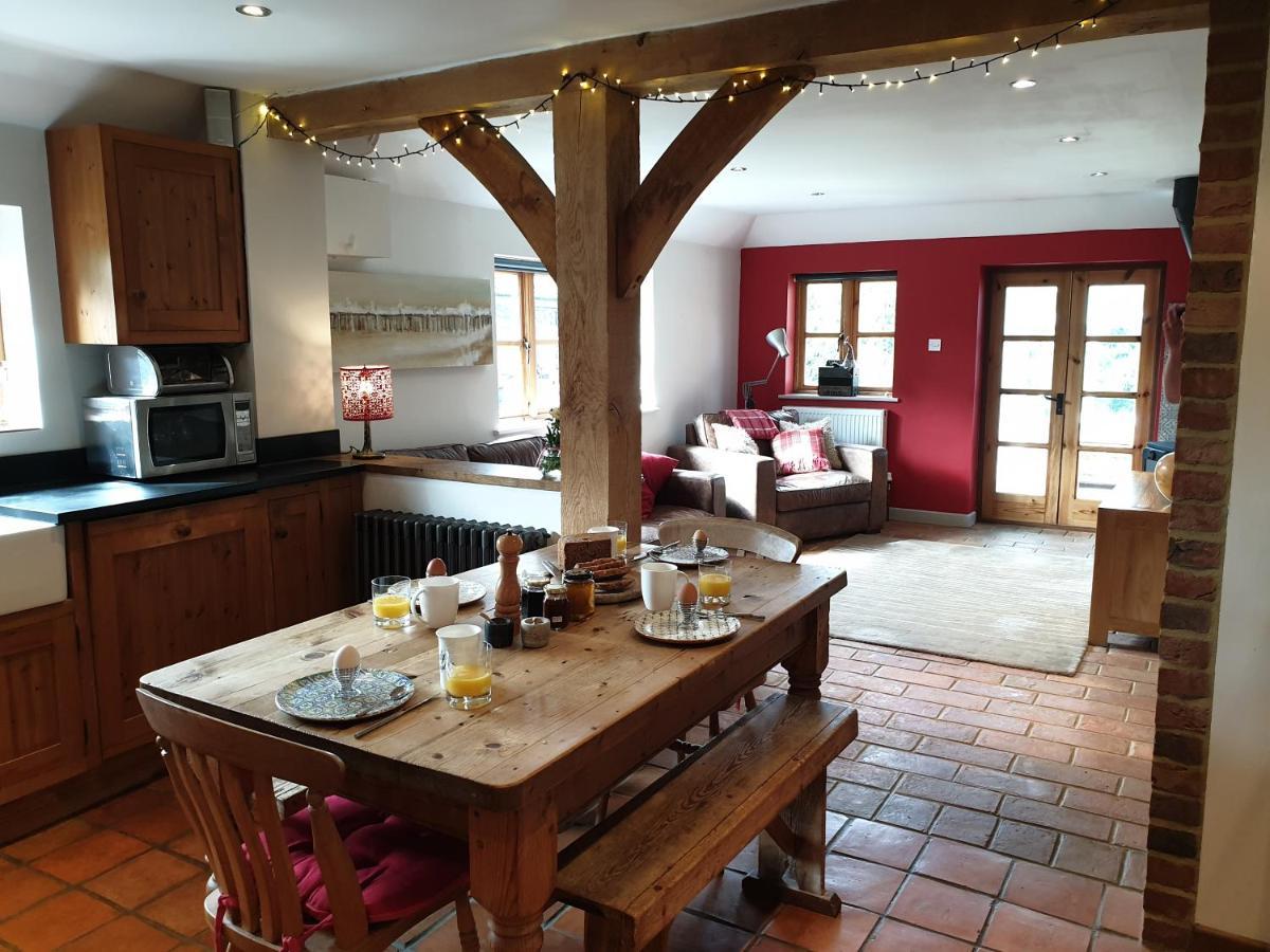 Delightful Cottage On The River Adur Close To Brighton & The Downs No Dogs Sorry Upper Beeding Zewnętrze zdjęcie