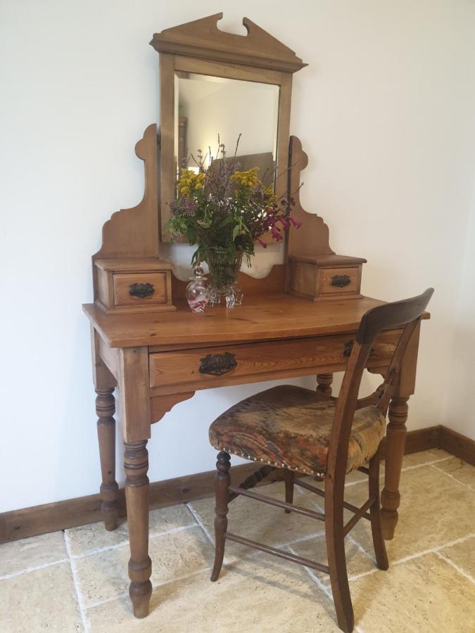 Delightful Cottage On The River Adur Close To Brighton & The Downs No Dogs Sorry Upper Beeding Zewnętrze zdjęcie